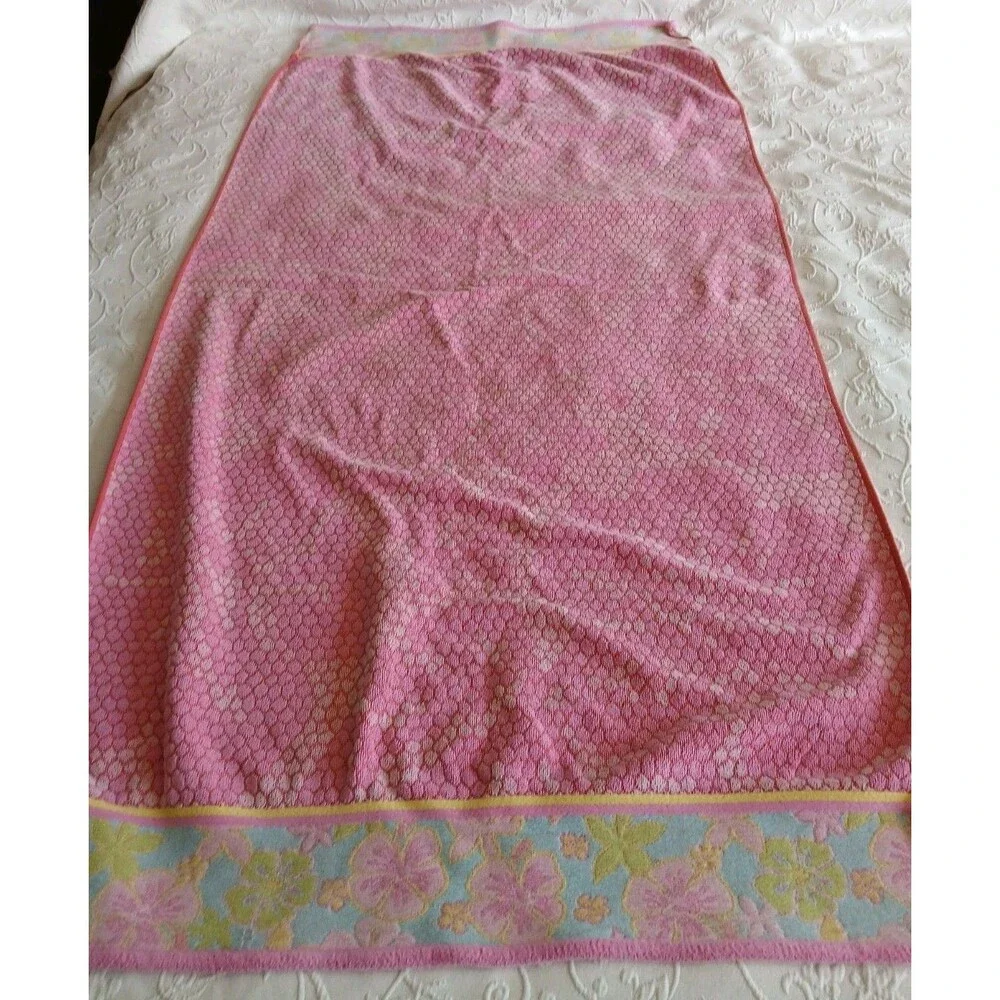 VTG Terrisol Karsten Beach Towel India Pastel Colors Beach  Hibiscus Flower Pink